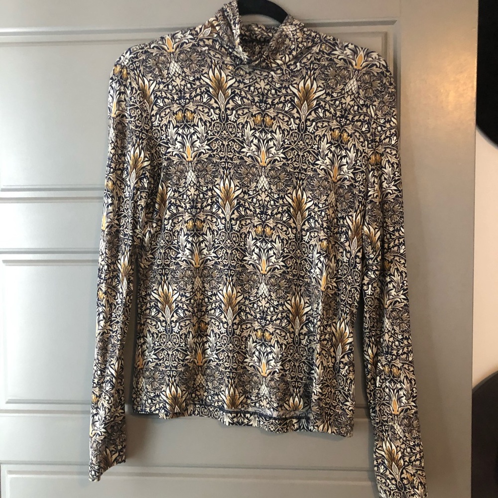 H&M Patterned Turtleneck